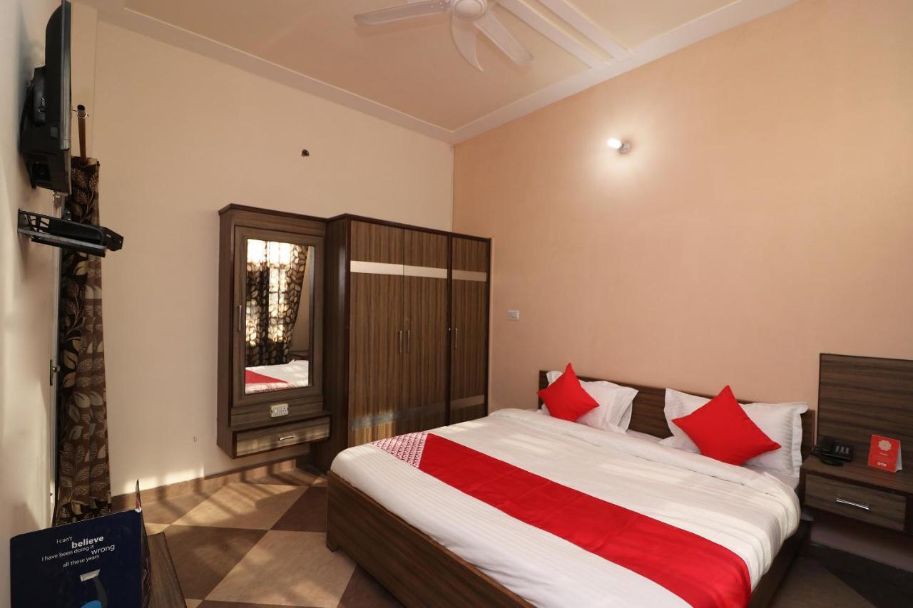 Oyo Flagship Mann Bed And Breakfast Rājpura Exterior foto