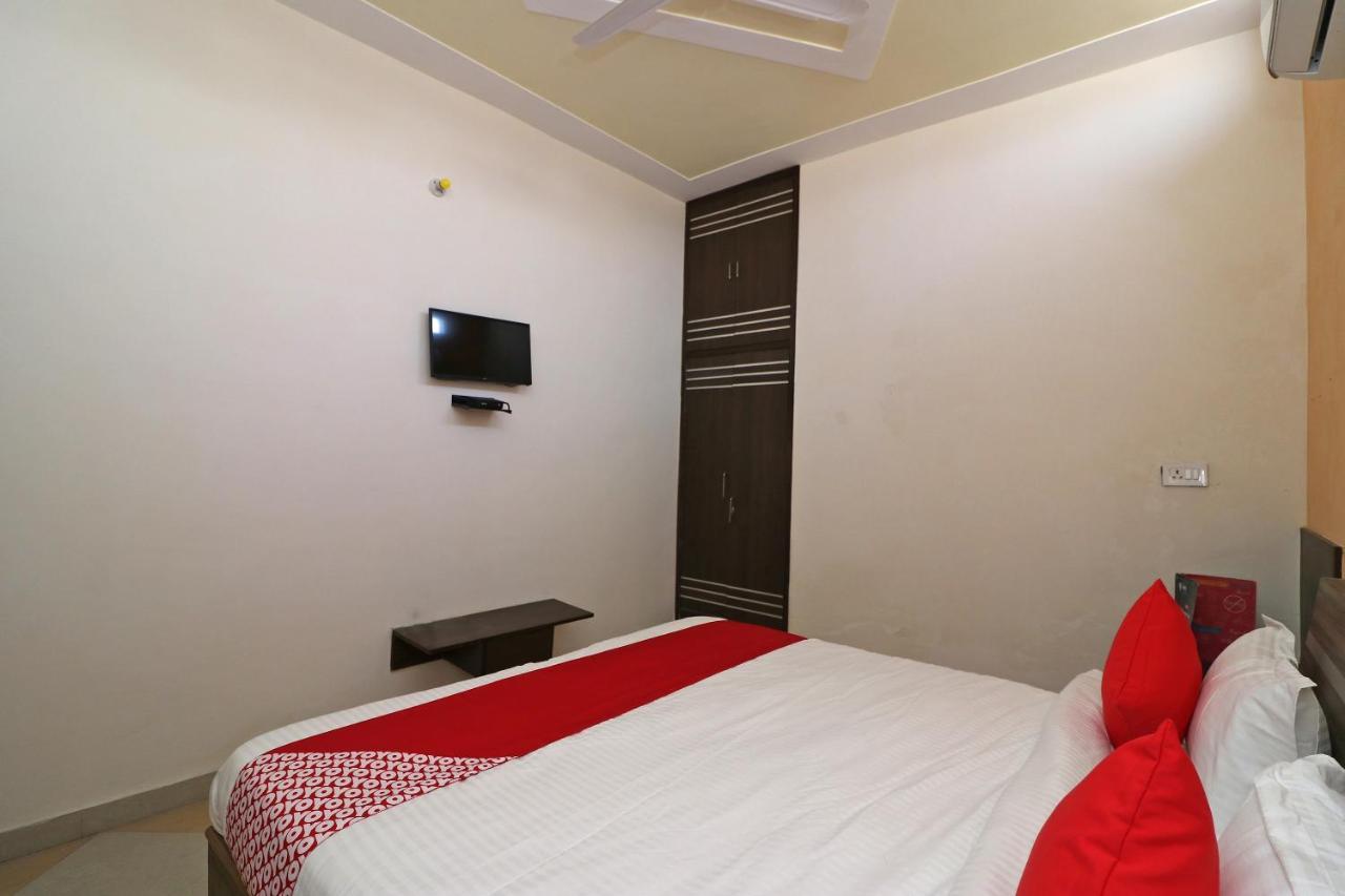Oyo Flagship Mann Bed And Breakfast Rājpura Exterior foto