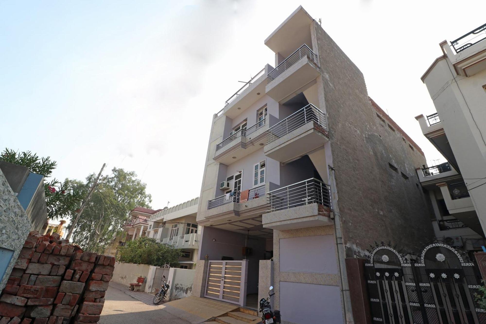 Oyo Flagship Mann Bed And Breakfast Rājpura Exterior foto